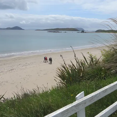 Skellig Hideaway *